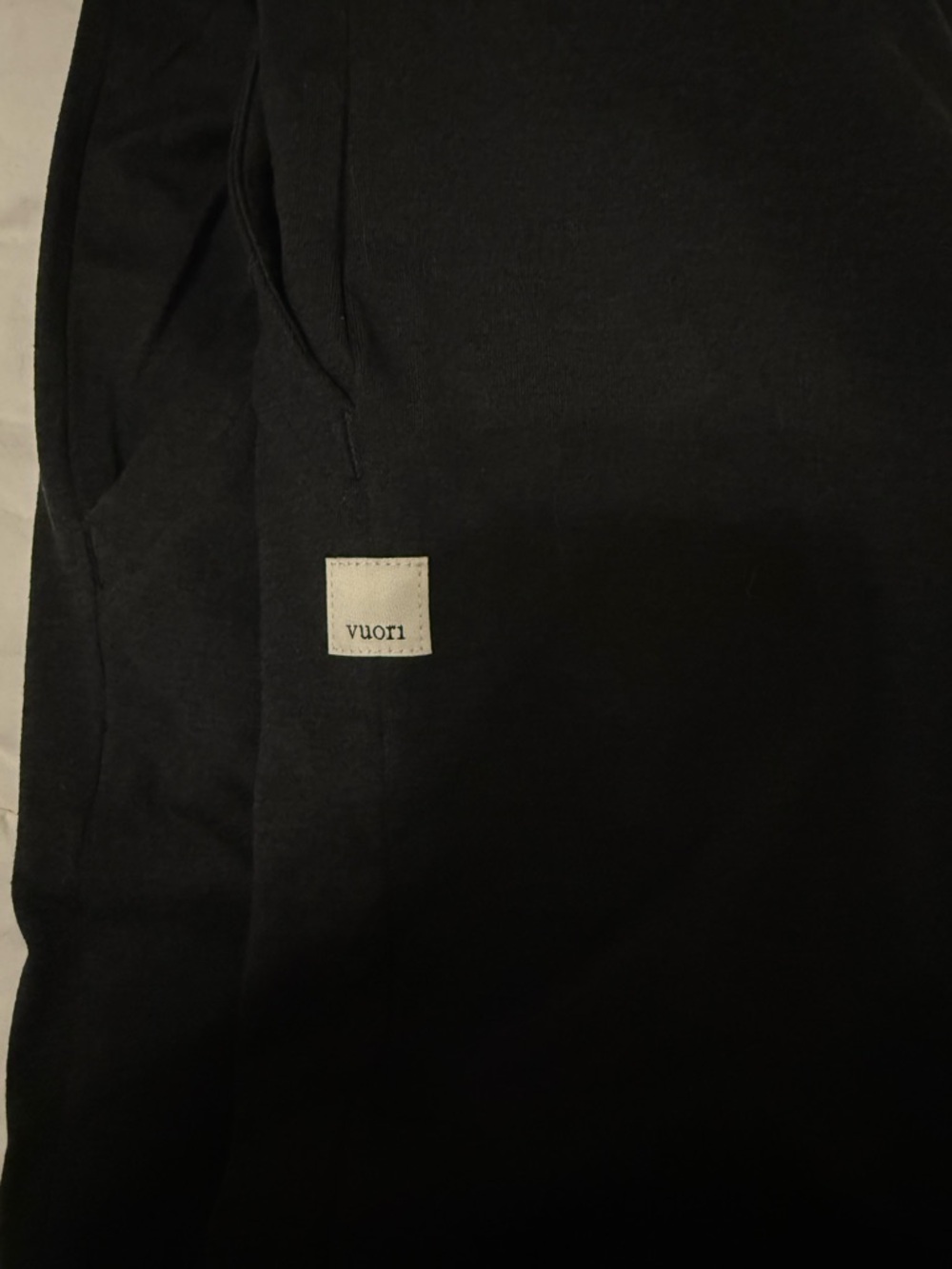 Vuori Black Halo Essential Wideleg Pant - Picture 4 of 4